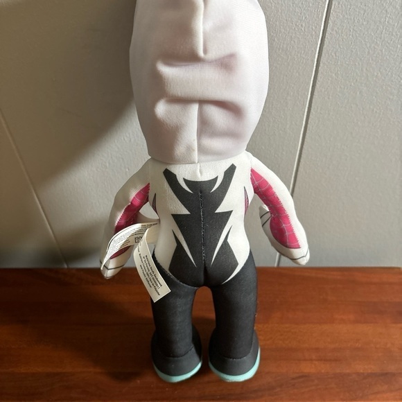 BLEACHER CREATURE MARVEL GHOST SPIDER GWEN PLUSH 11” - Picture 8 of 10